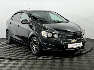 2014 Chevrolet Aveo II, чёрный, 600000 рублей, вид 4