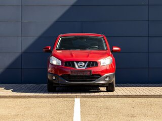 2011 Nissan Qashqai I Рестайлинг, красный, 1055000 рублей, вид 2