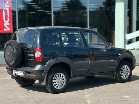 2014 Chevrolet Niva I Рестайлинг, чёрный, 369000 рублей, вид 2