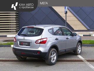 2013 Nissan Qashqai I Рестайлинг, серебристый, 1105000 рублей, вид 2