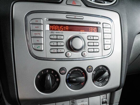 2009 Ford Focus II Рестайлинг, синий - вид 13