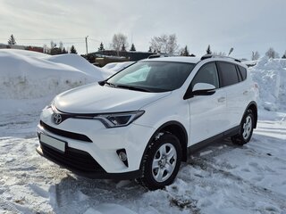 2018 Toyota RAV4 IV (XA40) Рестайлинг, белый, 2360000 рублей, вид 5