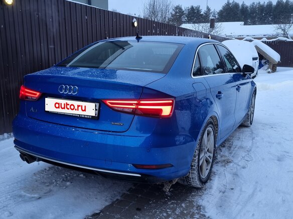 2019 Audi A3 III (8V) Рестайлинг, синий, 2500000 рублей - вид 12
