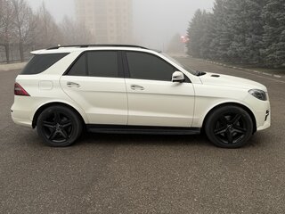 2012 Mercedes-Benz M-Класс 350 III (W166), белый, 2000000 рублей, вид 4