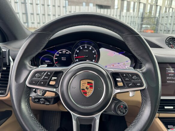2020 Porsche Cayenne Coupé III, чёрный, 7850000 рублей - вид 12