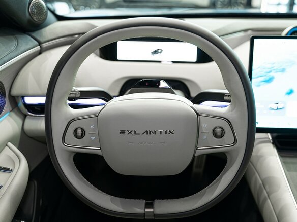 2025 Esteo Exlantix ES, чёрный - вид 21