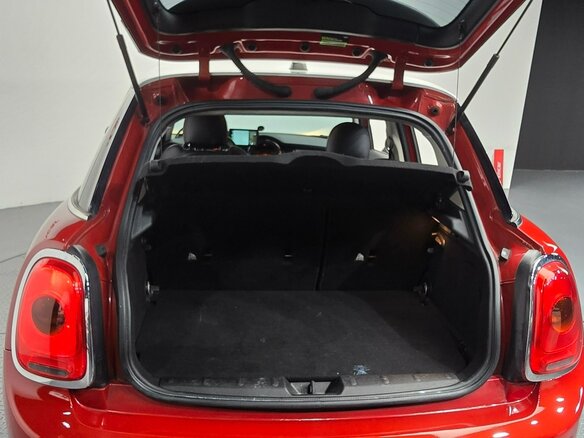 2015 Mini Hatch Cooper D III (F55/F56), красный, 980002 рублей - вид 6