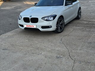 2013 BMW 1 серии 116i II (F20/F21), белый, 1300000 рублей, вид 1