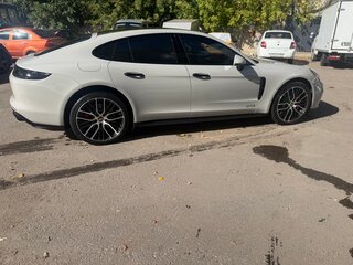 2022 Porsche Panamera GTS II Рестайлинг, серебристый, 12000000 рублей, вид 5
