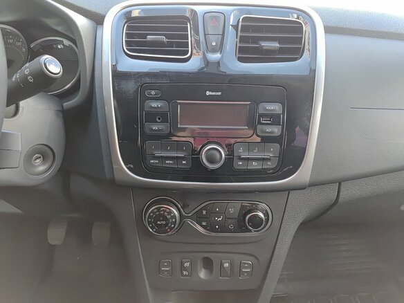 2017 Renault Sandero Stepway II, бежевый - вид 14