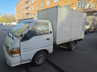 2006 Hyundai Porter, белый, 300000 рублей, вид 2