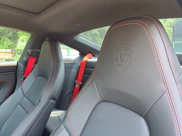 2025 Porsche 911 Carrera GTS VIII (992) Рестайлинг, красный, 19450018 рублей - вид 15
