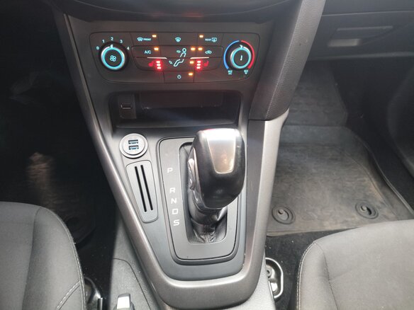 2018 Ford Focus III Рестайлинг, белый, 1250000 рублей - вид 19