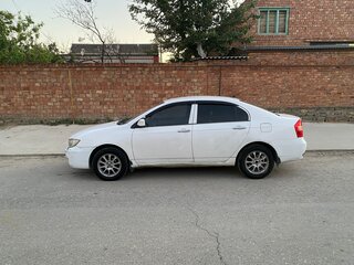 2010 Lifan Solano I (620), белый, 190000 рублей, вид 5