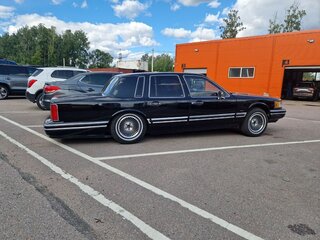 1991 Lincoln Town Car II, серый, 1450000 рублей, вид 2