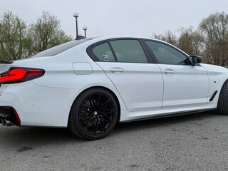 2020 BMW 5 серии 523d xDrive VII (G30/G31/G38) Рестайлинг, белый, 5690000 рублей, вид 5