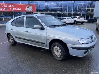 2000 Renault Megane I Рестайлинг, белый, 150000 рублей, вид 3