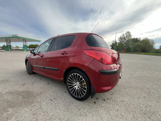 2008 Peugeot 308 I, красный, 260000 рублей, вид 2