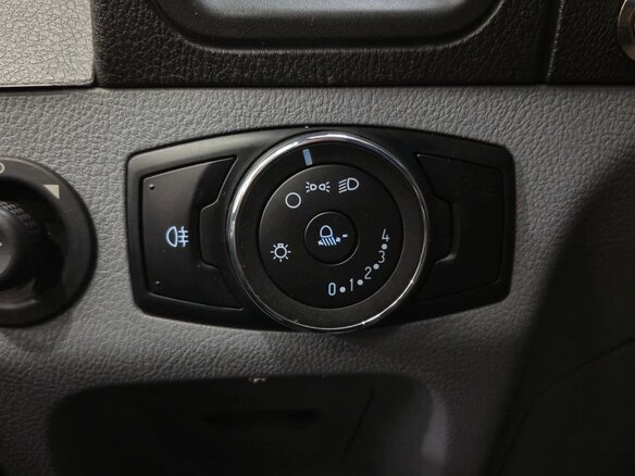 2018 Ford Transit, белый, 1520000 рублей - вид 19