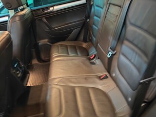2013 Volkswagen Touareg II, коричневый, 2400000 рублей, вид 5