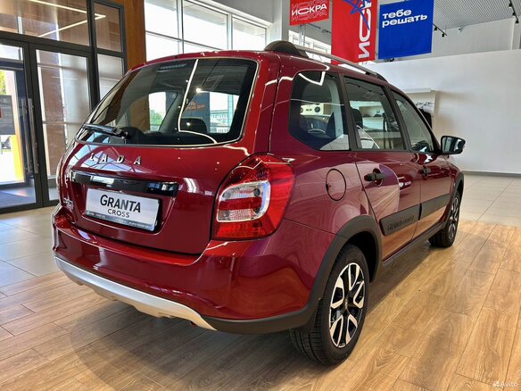 2026 Lada (ВАЗ) Granta Cross I Рестайлинг, красный - вид 5