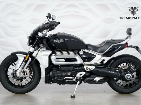 2020 Triumph Rocket 3, чёрный, 1927000 рублей, вид 2