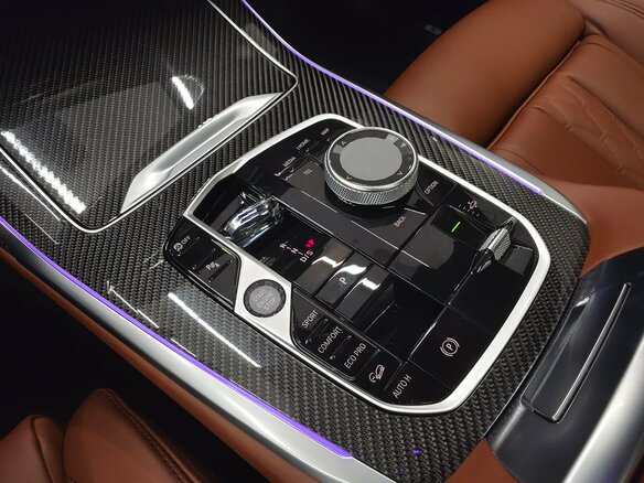 2026 BMW X7 40d I (G07) Рестайлинг, чёрный, 17490000 рублей - вид 23