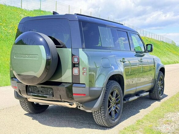2025 Land Rover Defender 110 II, зелёный, 11500000 рублей - вид 10