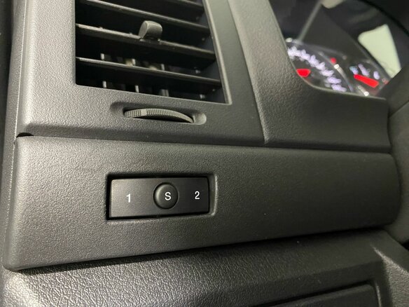 2011 Jeep Cherokee IV (KK), серый, 1279900 рублей - вид 15