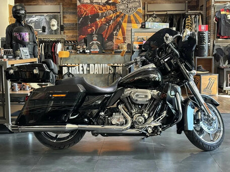 2012 Harley-Davidson CVO Street Glide, чёрный, 1770000 рублей, вид 1