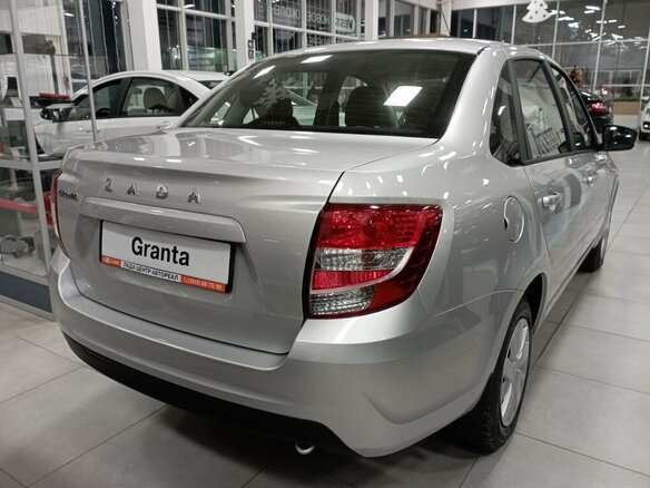 2026 Lada (ВАЗ) Granta I Рестайлинг, серебристый - вид 6
