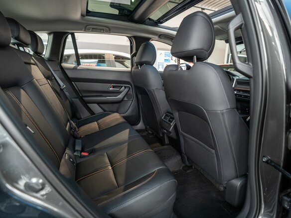 2025 Mazda CX-50, чёрный, 4725000 рублей - вид 20