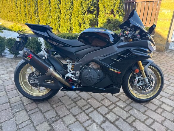 2022 Aprilia RSV4, чёрный - вид 6