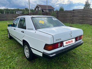 1984 Mercedes-Benz 190 (W201), белый, 600000 рублей, вид 4