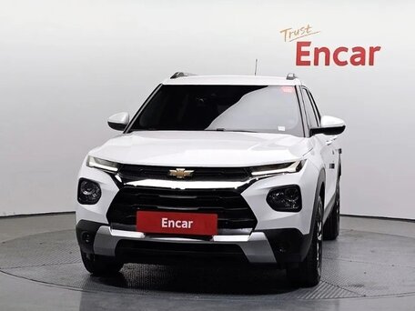 2023 Chevrolet TrailBlazer III, белый, 1610000 рублей, вид 2