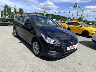 2018 Hyundai Solaris II, чёрный, 900000 рублей, вид 4