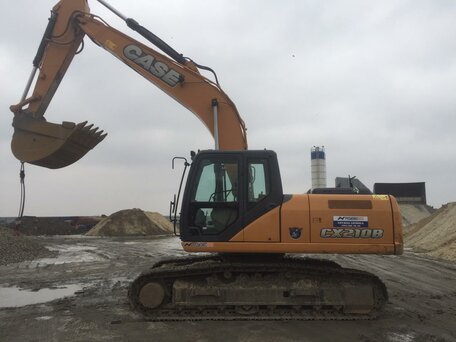 2013 Case CE CX210, жёлтый, 9000000 рублей, вид 1