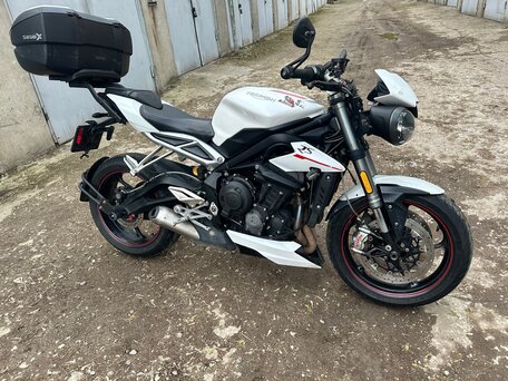 2019 Triumph Street Triple, белый, 750000 рублей, вид 2