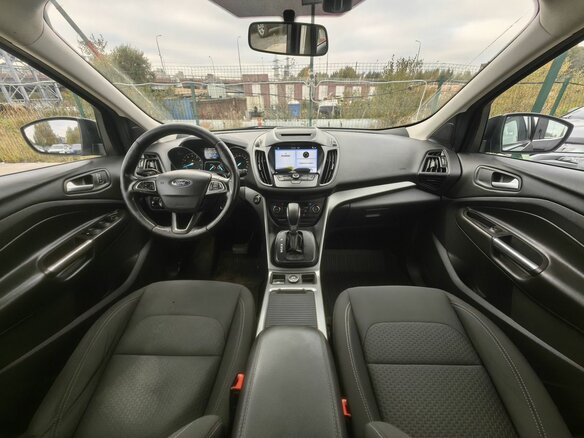 2018 Ford Kuga II Рестайлинг, чёрный, 1429000 рублей - вид 10