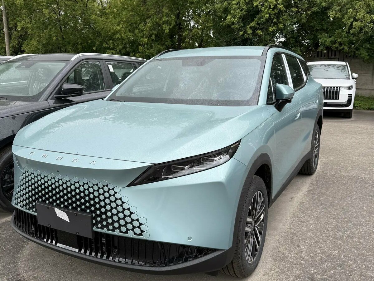 Открыть фотографии: Omoda C7