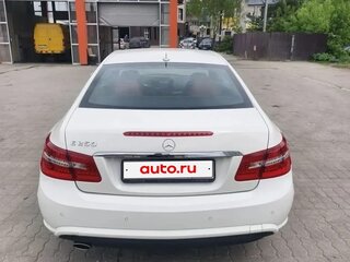 2012 Mercedes-Benz E-Класс 250 7G-Tronic IV (W212, S212, C207), белый, 1700000 рублей, вид 3
