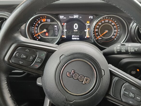 2020 Jeep Wrangler IV (JL), белый, 3500000 рублей - вид 8