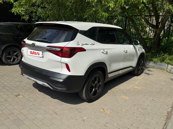 2020 Kia Seltos I, белый - вид 2