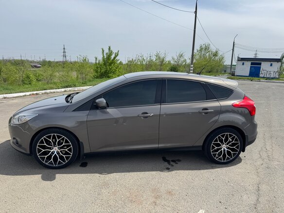 2013 Ford Focus III, серый, 970000 рублей - вид 7