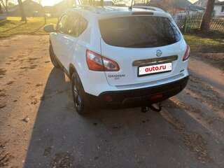 2011 Nissan Qashqai I Рестайлинг, белый, 920000 рублей, вид 4