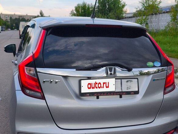 2018 Honda Fit III Рестайлинг, серый, 1350000 рублей - вид 18