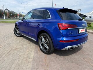 2021 Audi Q5 55 TFSI e II (FY) Рестайлинг, синий, 4130000 рублей, вид 4