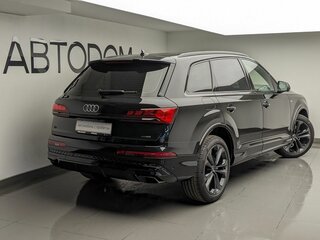 2025 Audi Q7 55 TFSI II (4M) Рестайлинг 2, чёрный, 12770000 рублей, вид 4