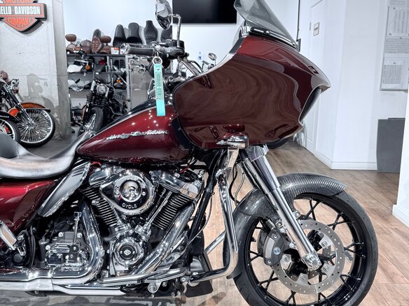 2018 Harley-Davidson Road Glide, пурпурный, 1899000 рублей - вид 14