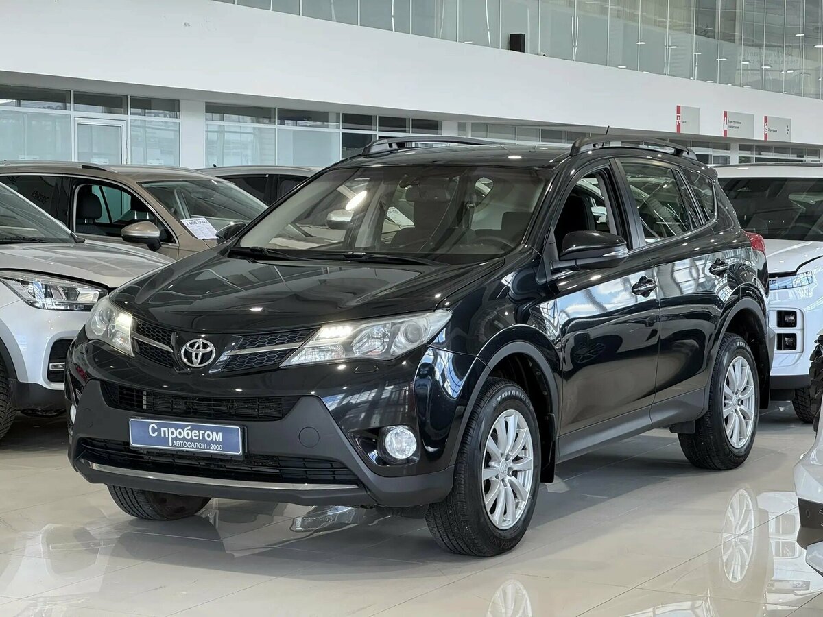 Открыть фотографии: Toyota RAV4 IV (XA40)